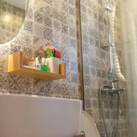 Daire Marvinas Seaside Apartments, Gaia & Hydor Jacuzzi