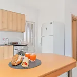 Apartamento Marvinas Seaside Apartments, Gaia & Hydor Jacuzzi Kremastí