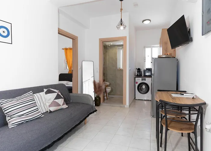 Marvinas Seaside Apartments, Gaia & Hydor Jacuzzi Kremastí