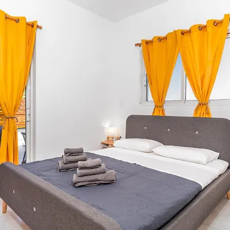 Marvinas Seaside Apartments, Gaia & Hydor Jacuzzi *